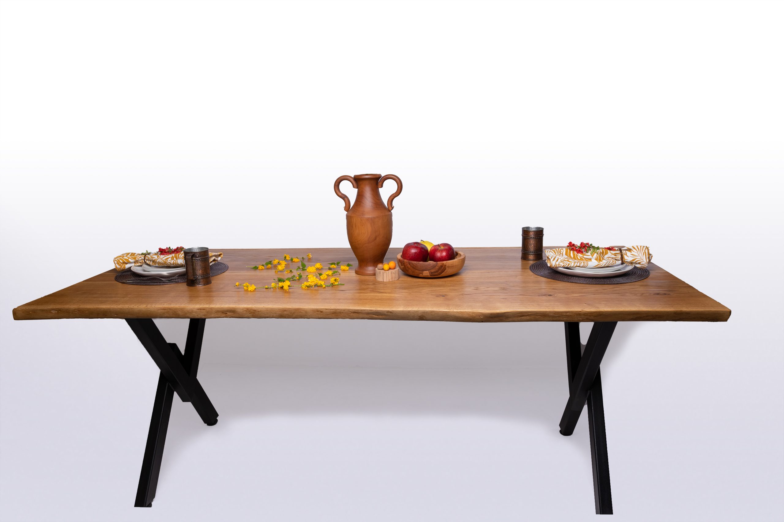 25-04-2022-08_0005-084 Handmade wooden table