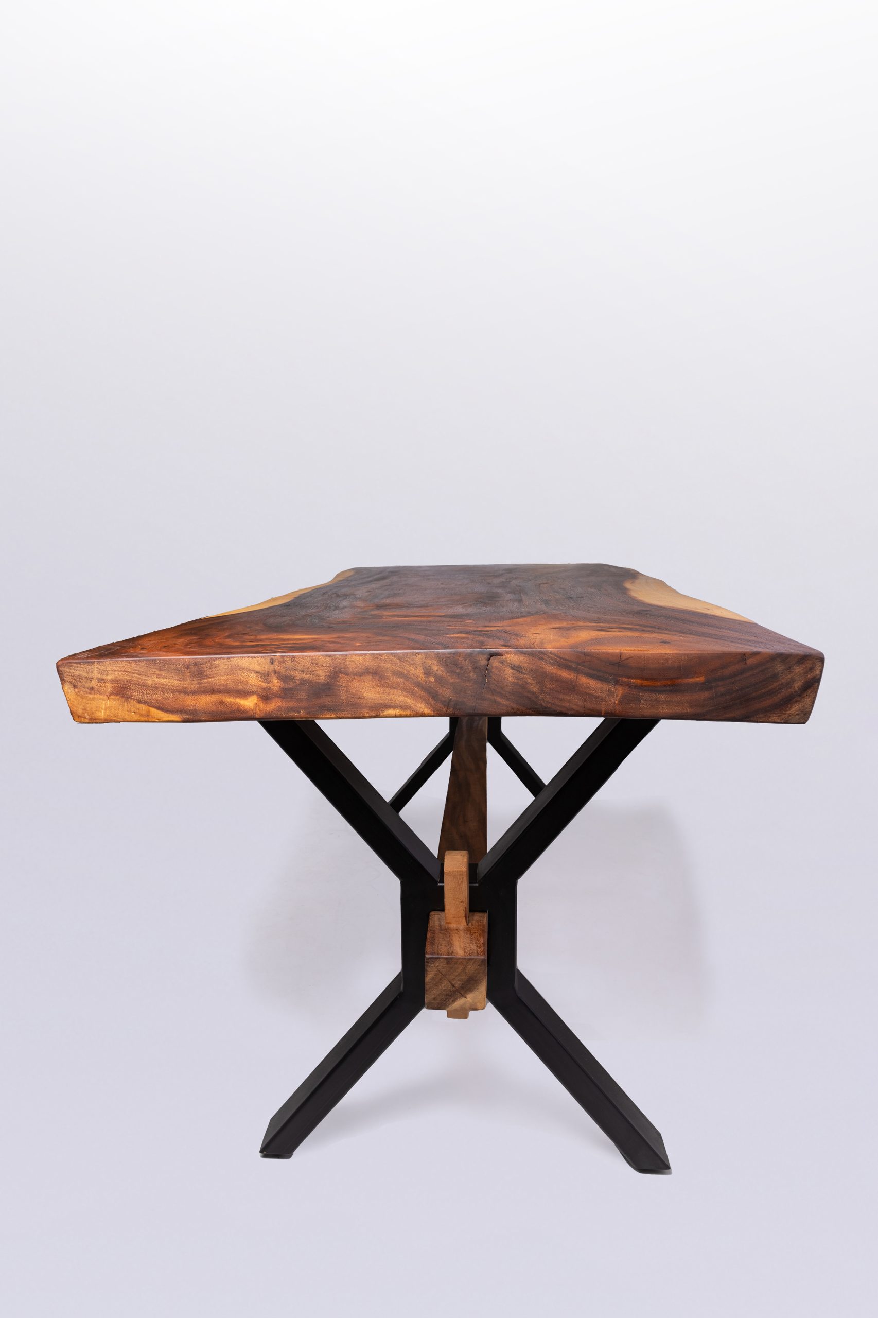 25-04-2022-08_0115-193